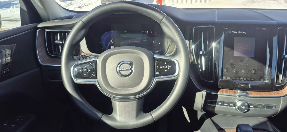 2023 Volvo XC60 Dark Theme