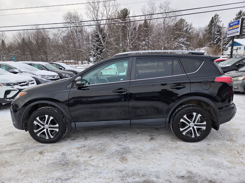 2017 Toyota RAV4 LE FWD