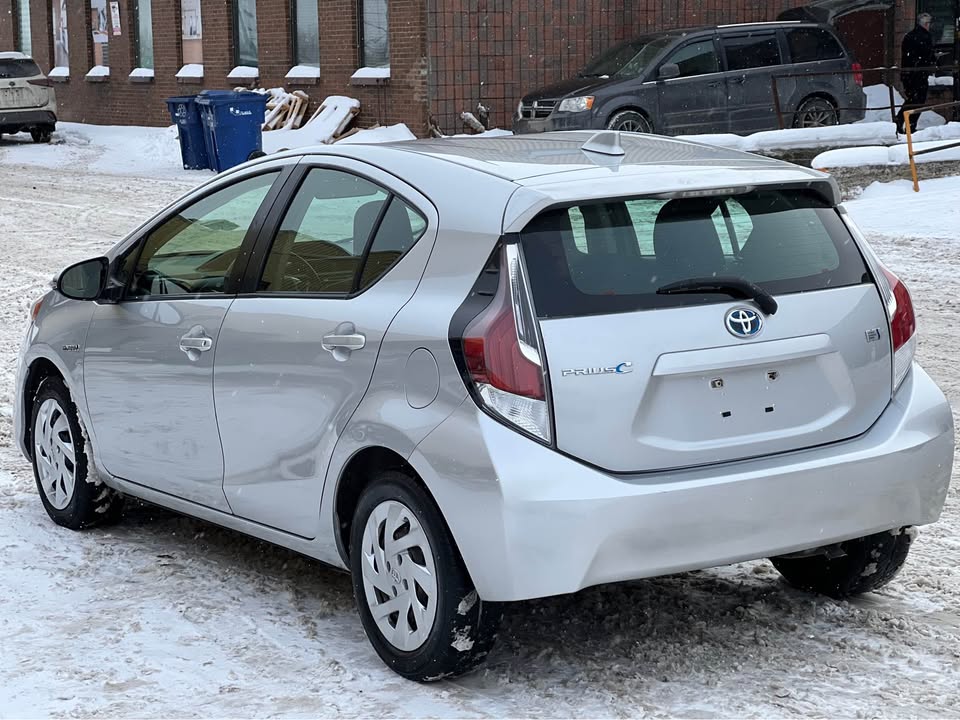 2016 Toyota Prius C