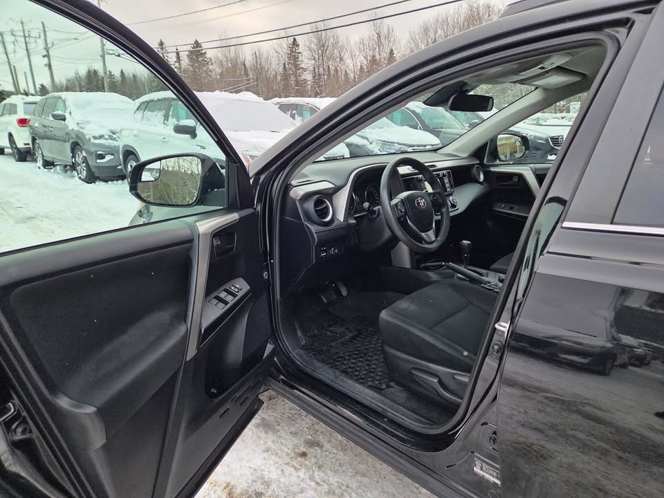 2017 Toyota RAV4 LE FWD