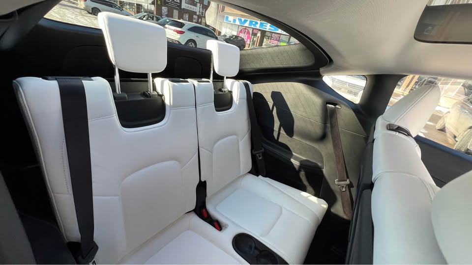 2022 Tesla Model Y Long Range (7-Seater)