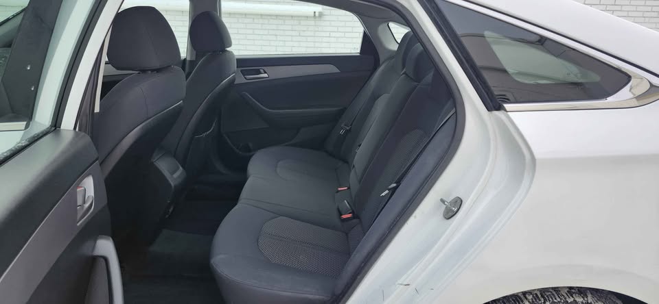 2018 Hyundai Sonata SE (Fully Loaded)