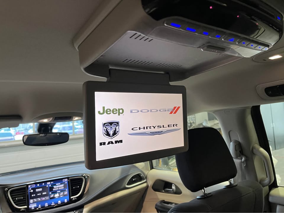 2021 Chrysler Pacifica Touring AWD