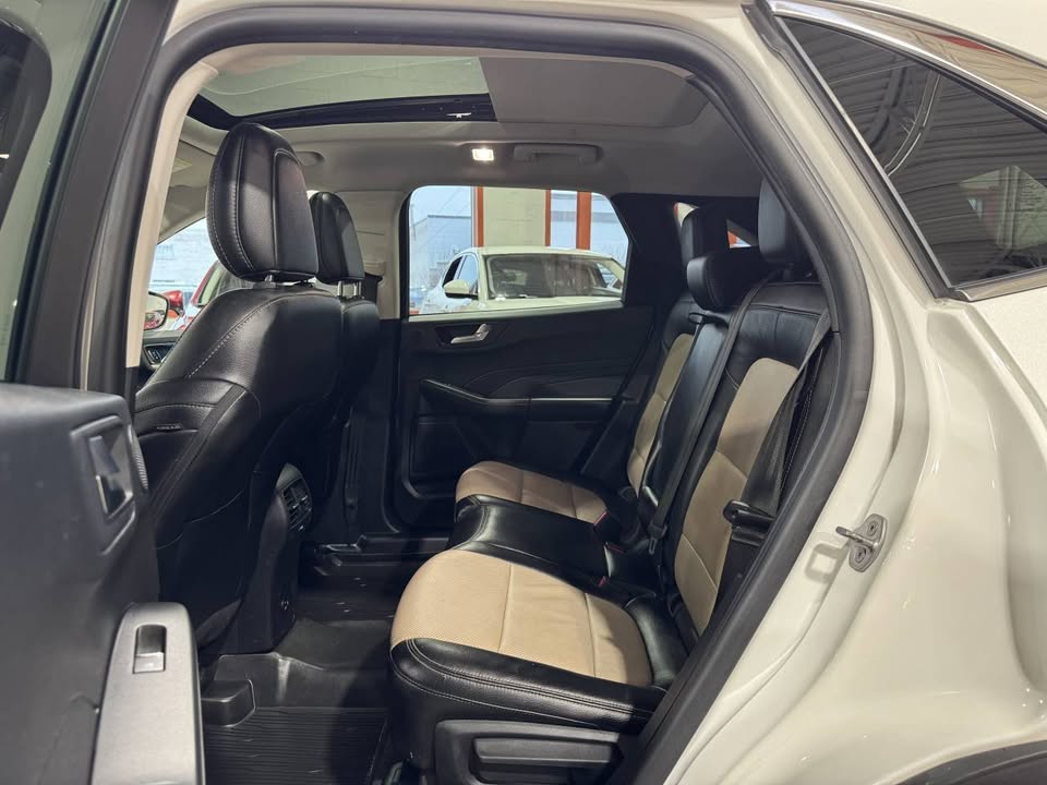 2021 Ford Escape Titanium Hybrid AWD