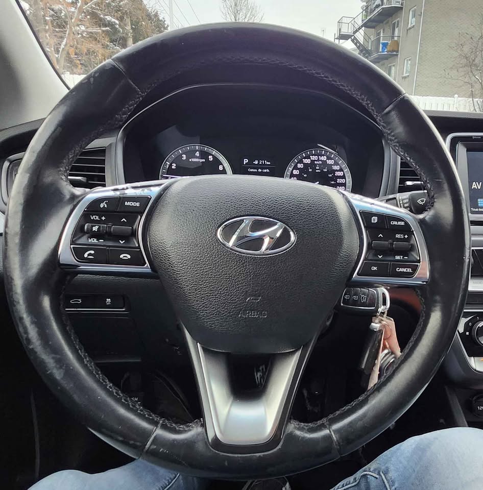 2018 Hyundai Sonata SE (Fully Loaded)
