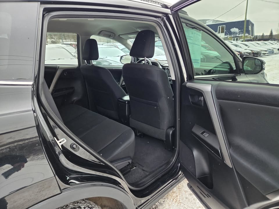 2017 Toyota RAV4 LE FWD