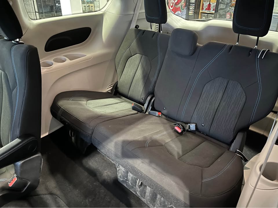 2021 Chrysler Pacifica Touring AWD