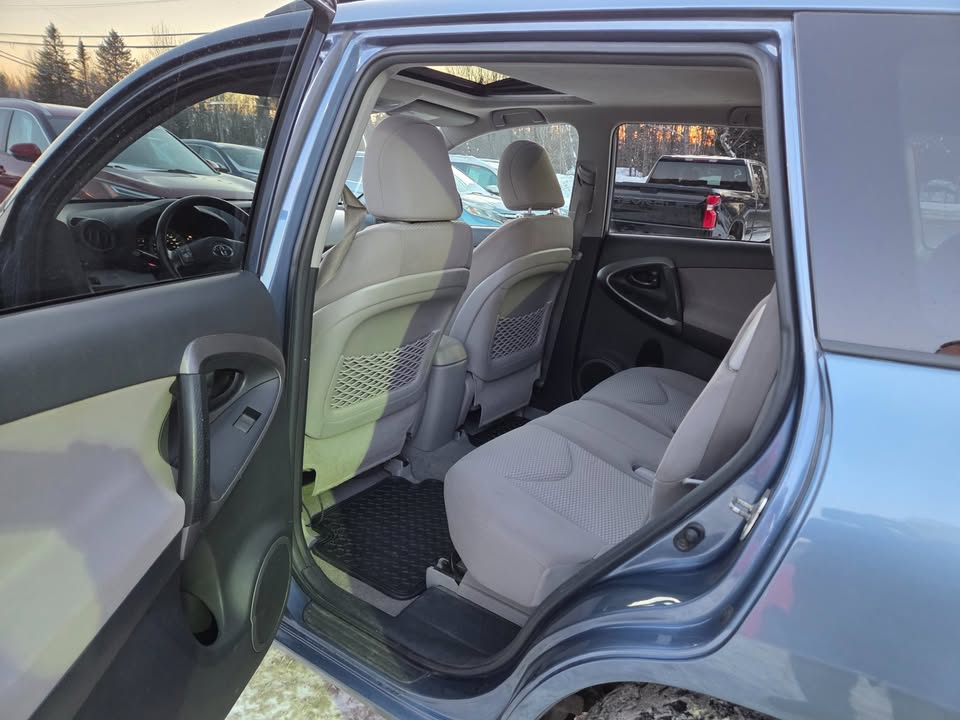 2012 Toyota RAV4 Base 4WD
