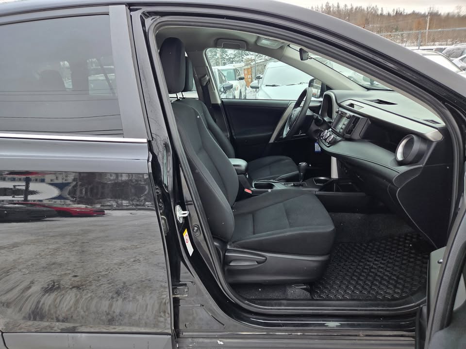 2017 Toyota RAV4 LE FWD