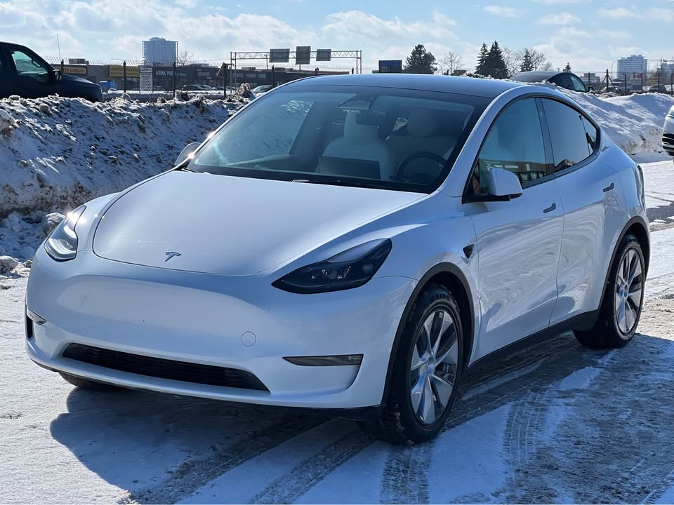 2022 Tesla Model Y Long Range (7-Seater)