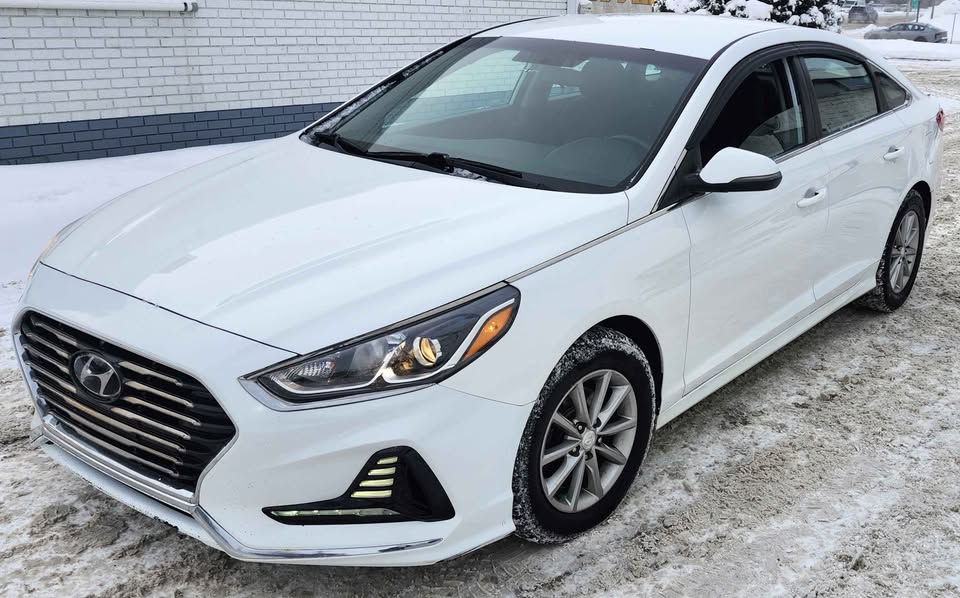 2018 Hyundai Sonata SE (Fully Loaded)