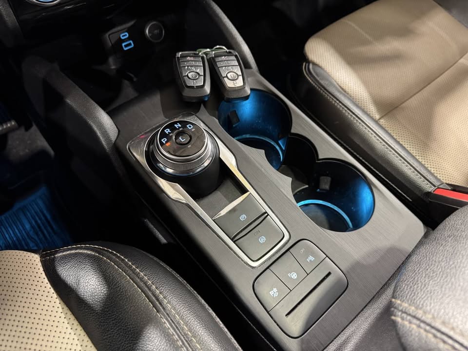 2021 Ford Escape Titanium Hybrid AWD