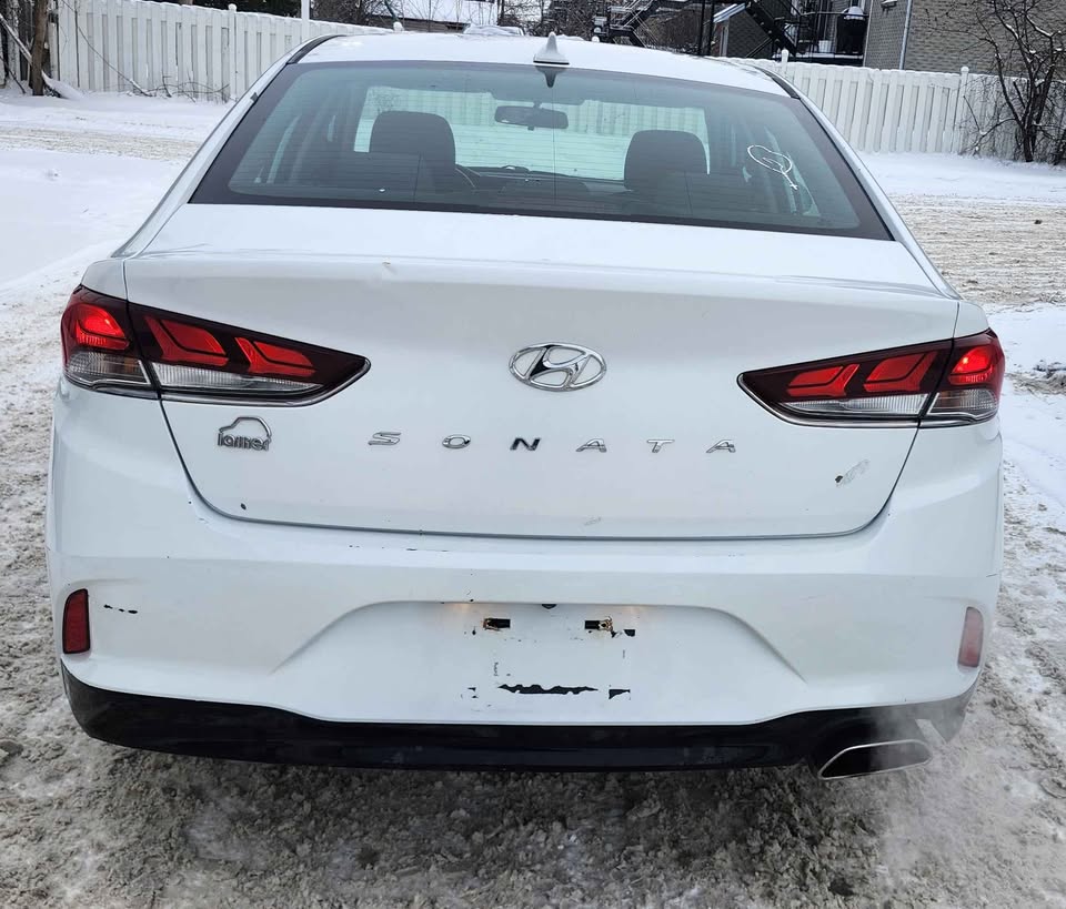 2018 Hyundai Sonata SE (Fully Loaded)