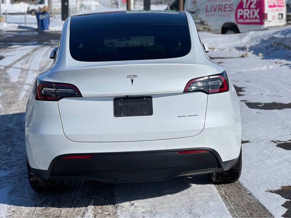 2022 Tesla Model Y Long Range (7-Seater)