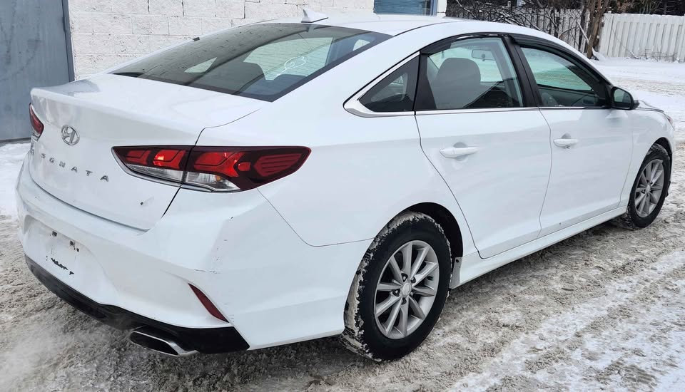 2018 Hyundai Sonata SE (Fully Loaded)