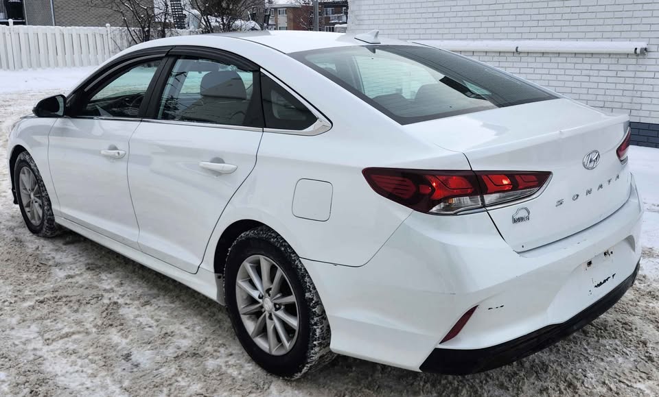 2018 Hyundai Sonata SE (Fully Loaded)