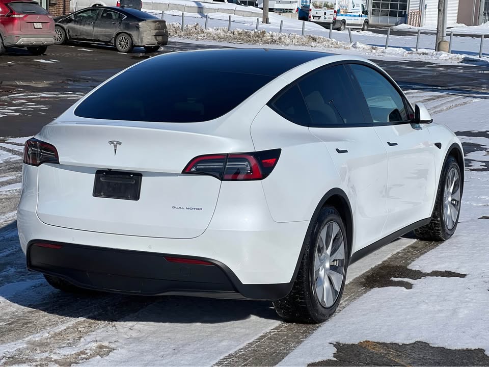 2022 Tesla Model Y Long Range (7-Seater)