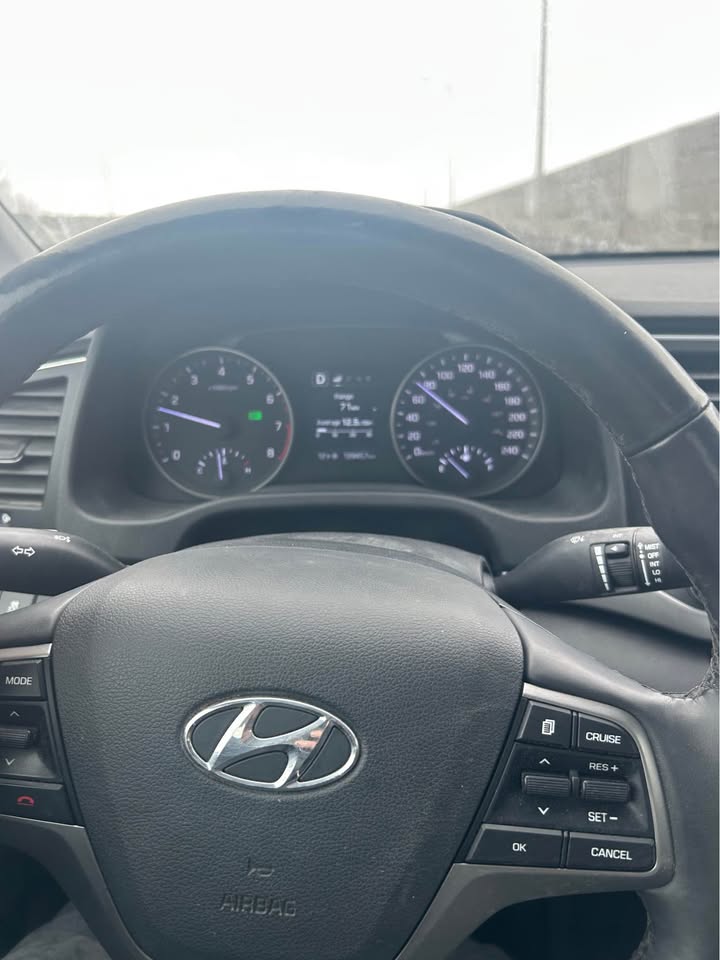 2017 Hyundai Elantra