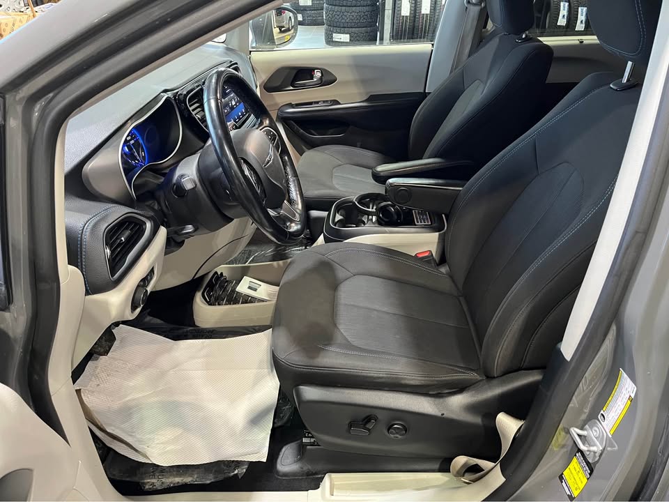 2021 Chrysler Pacifica Touring AWD