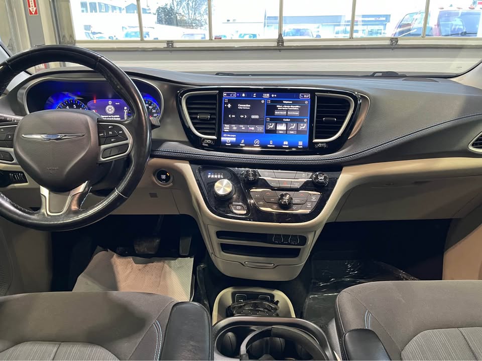 2021 Chrysler Pacifica Touring AWD