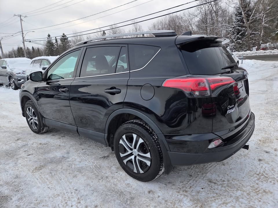 2017 Toyota RAV4 LE FWD