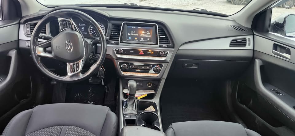 2018 Hyundai Sonata SE (Fully Loaded)