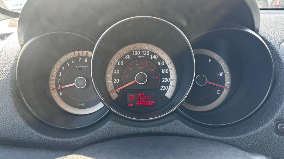 2013 Kia Forte LX Plus 5dr Hatchback