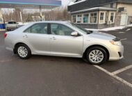 2013 Toyota Camry Hybrid LE