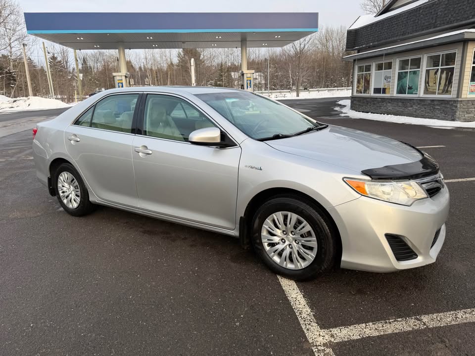 2013 Toyota Camry Hybrid LE