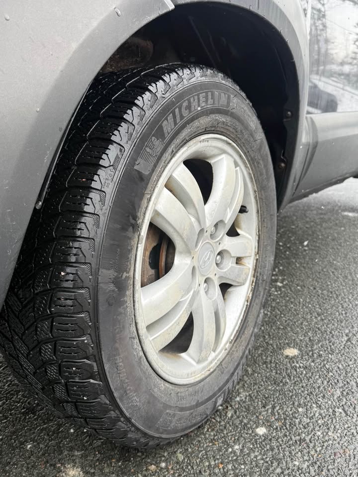 2008 Hyundai Tucson 2.7L FWD