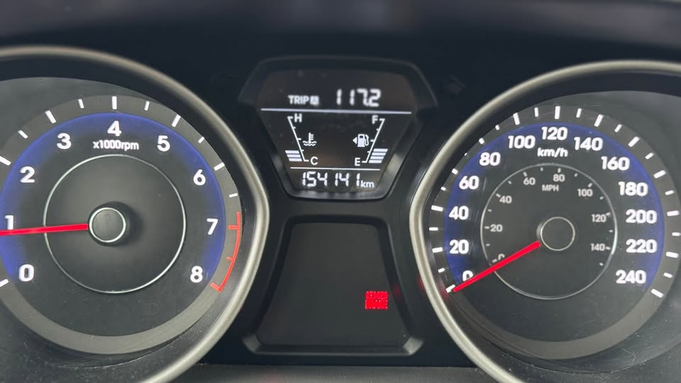2014 Hyundai Elantra L – Manuel 6 vitesses