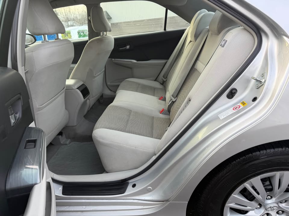 2013 Toyota Camry Hybrid LE