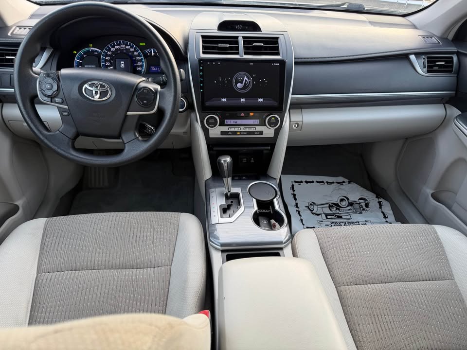 2013 Toyota Camry Hybrid LE