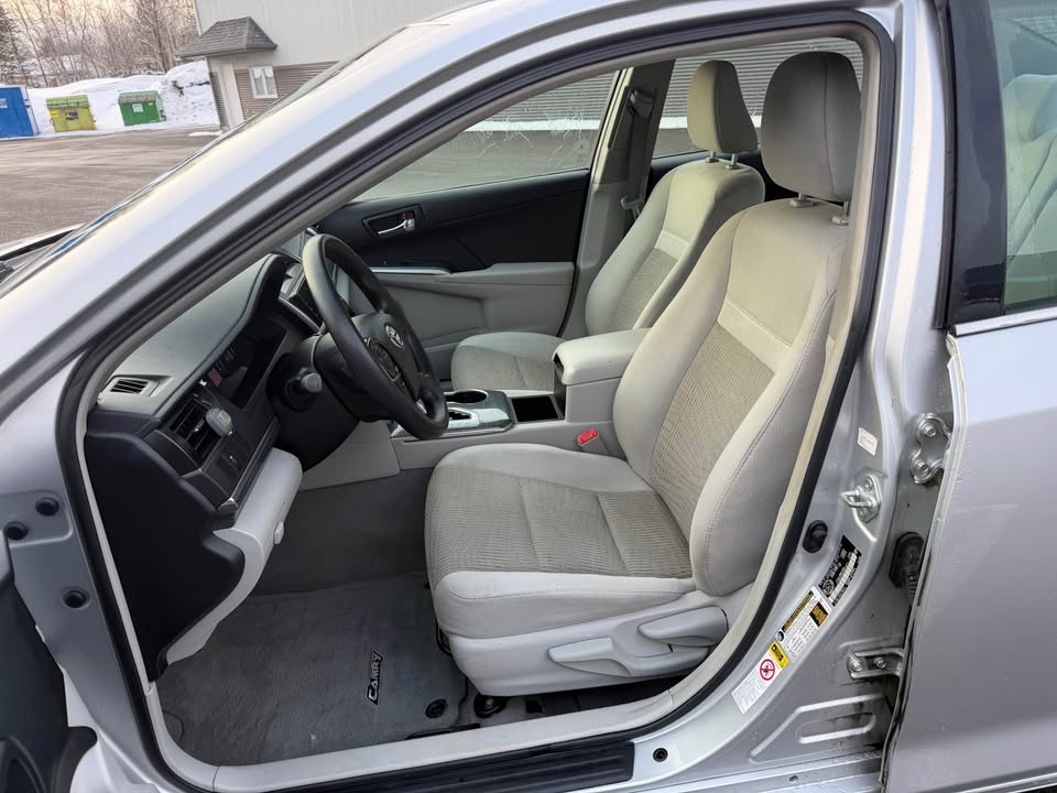 2013 Toyota Camry Hybrid LE