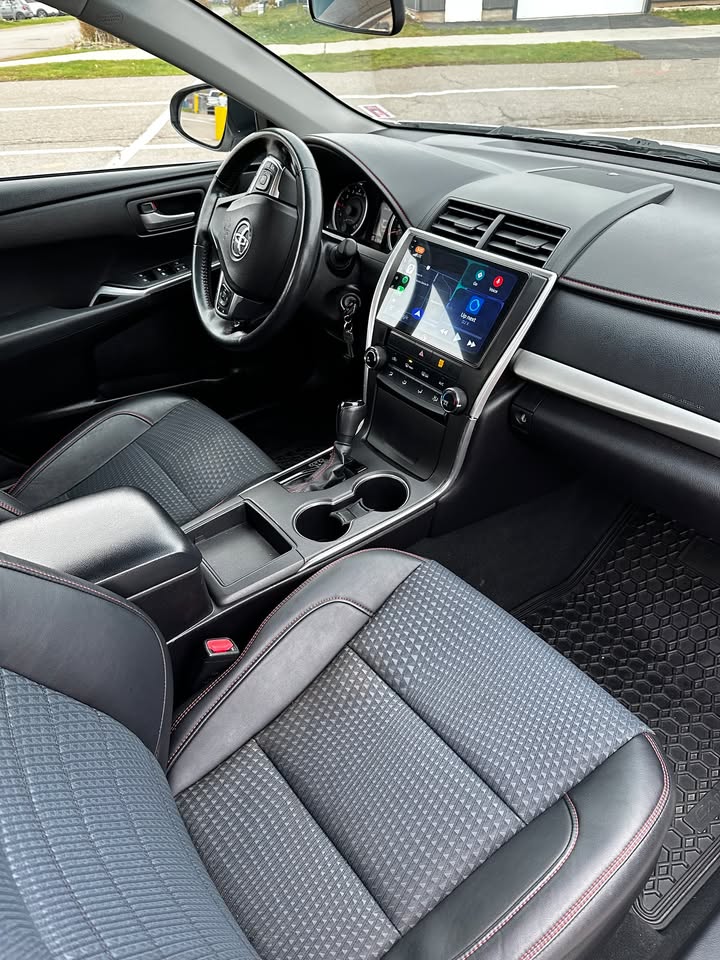 2015 Toyota Camry SE