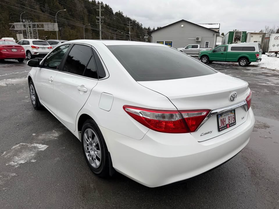 2016 Toyota Camry LE