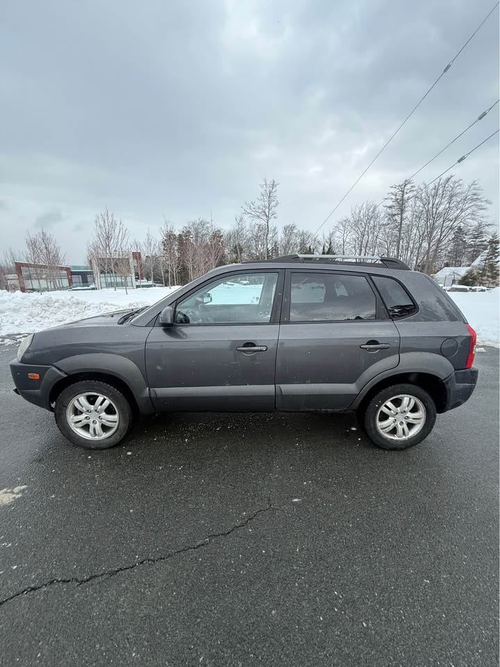2008 Hyundai Tucson 2.7L FWD