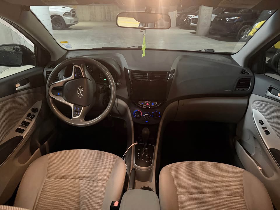2012 Hyundai Accent