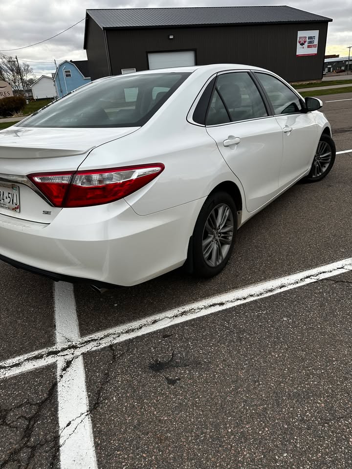 2015 Toyota Camry SE