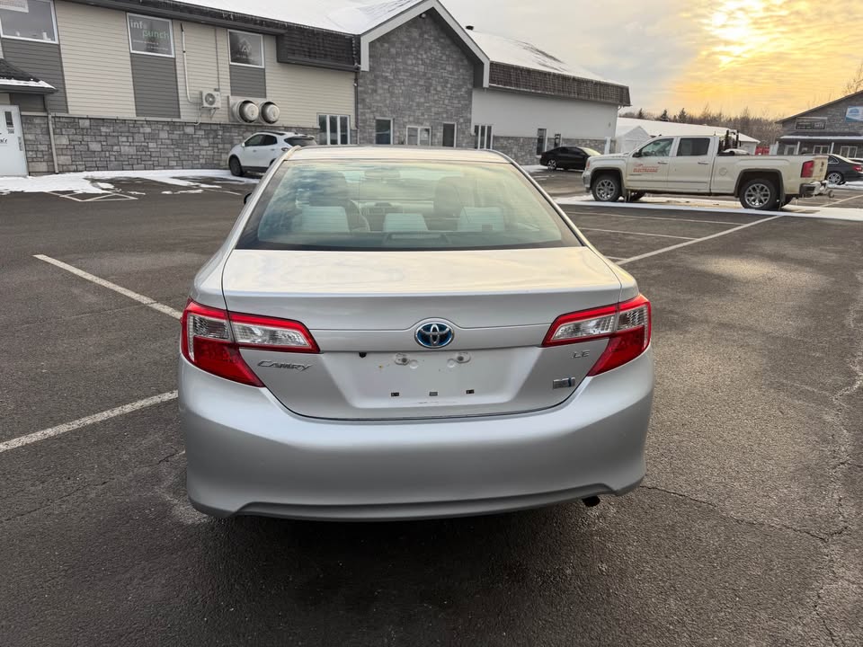 2013 Toyota Camry Hybrid LE