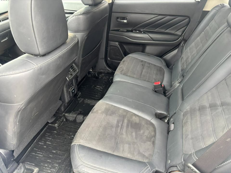 2019 Mitsubishi Outlander PHEV SE AWD