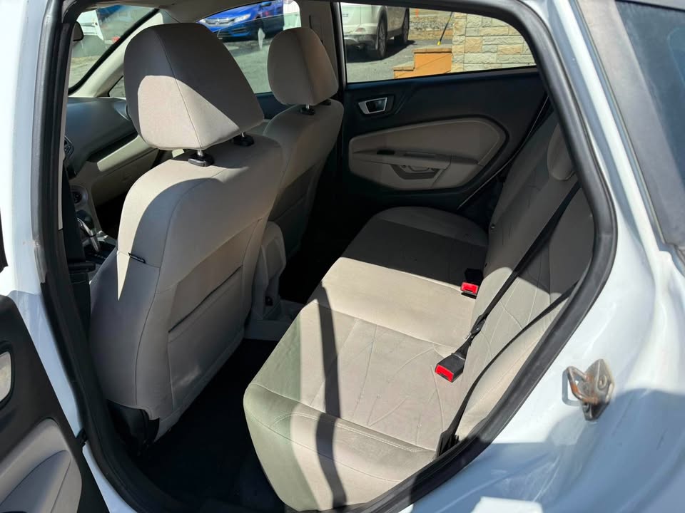 2015 Ford Fiesta SE
