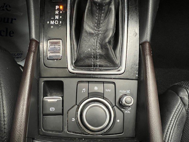 2017 Mazda 3 GT