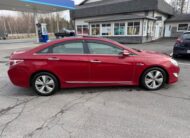 2012 Hyundai Sonata Hybrid Limited – Top of the line