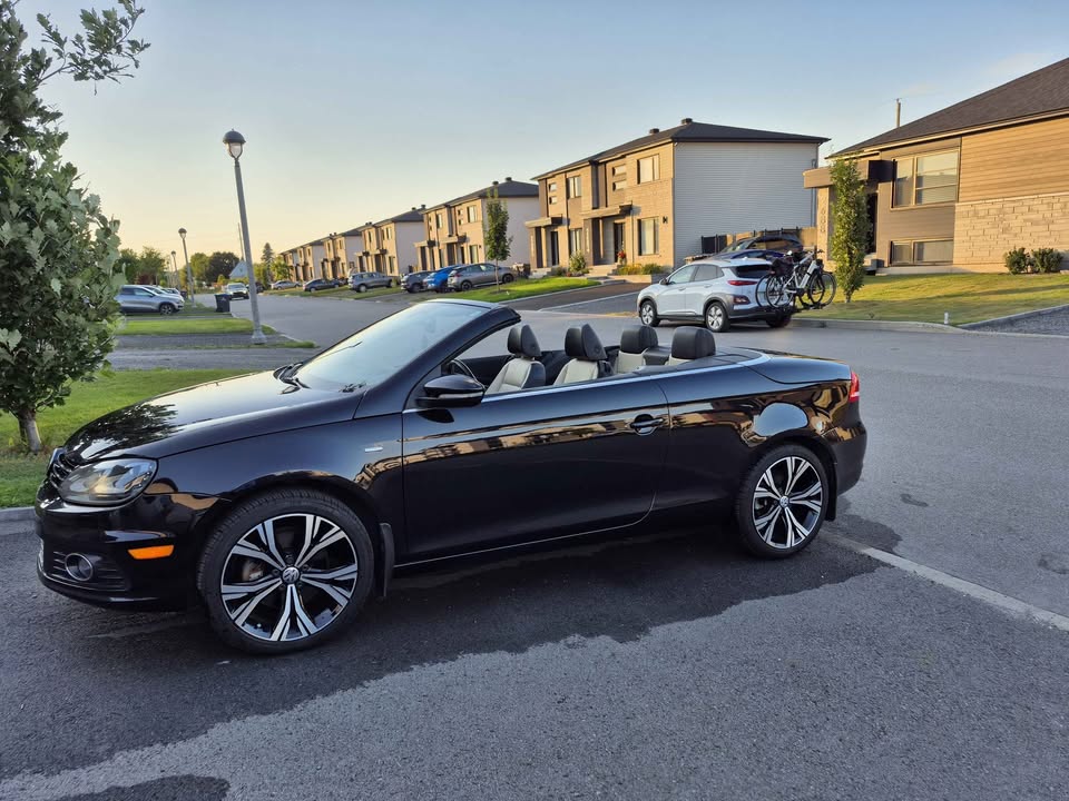 2015 Volkswagen Eos Wolfsburg Edition – Cabriolet