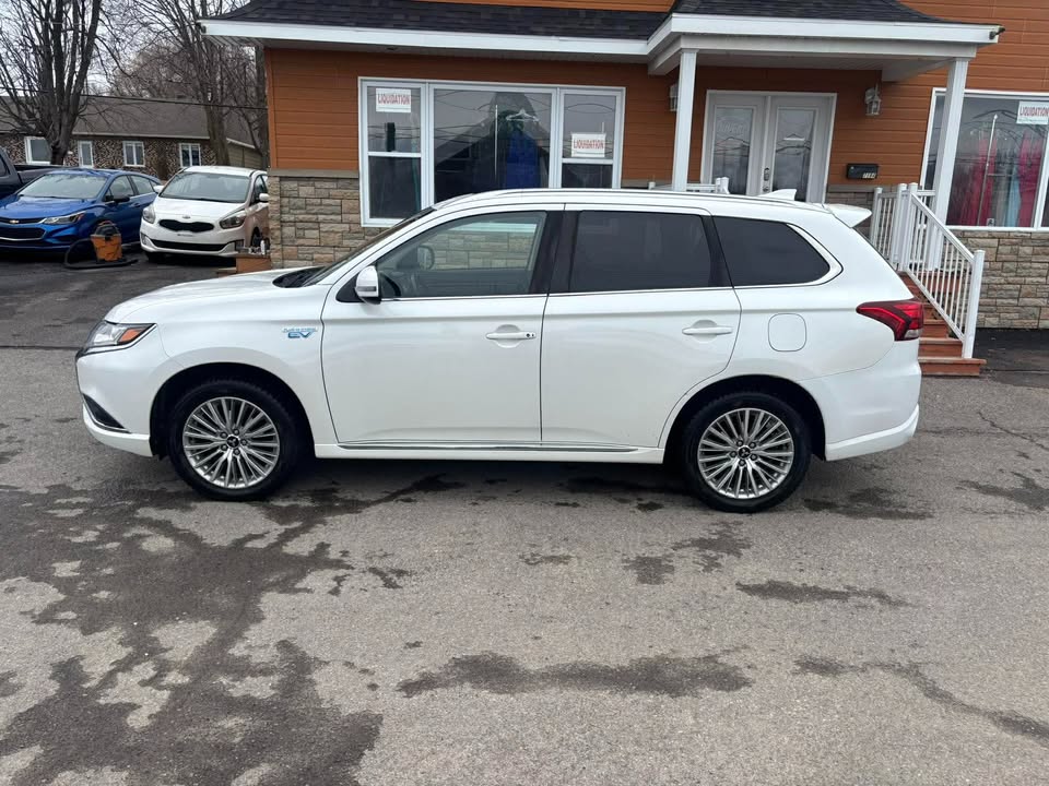 2019 Mitsubishi Outlander PHEV SE AWD