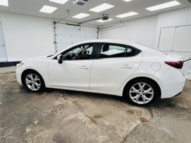 2017 Mazda 3 GT