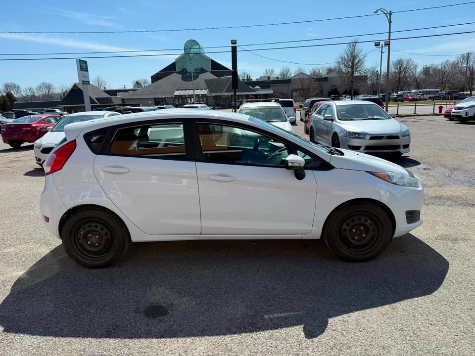 2015 Ford Fiesta SE