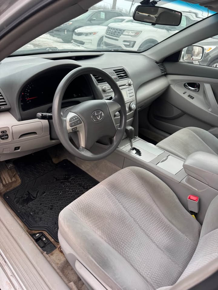 2010 Toyota Camry LE
