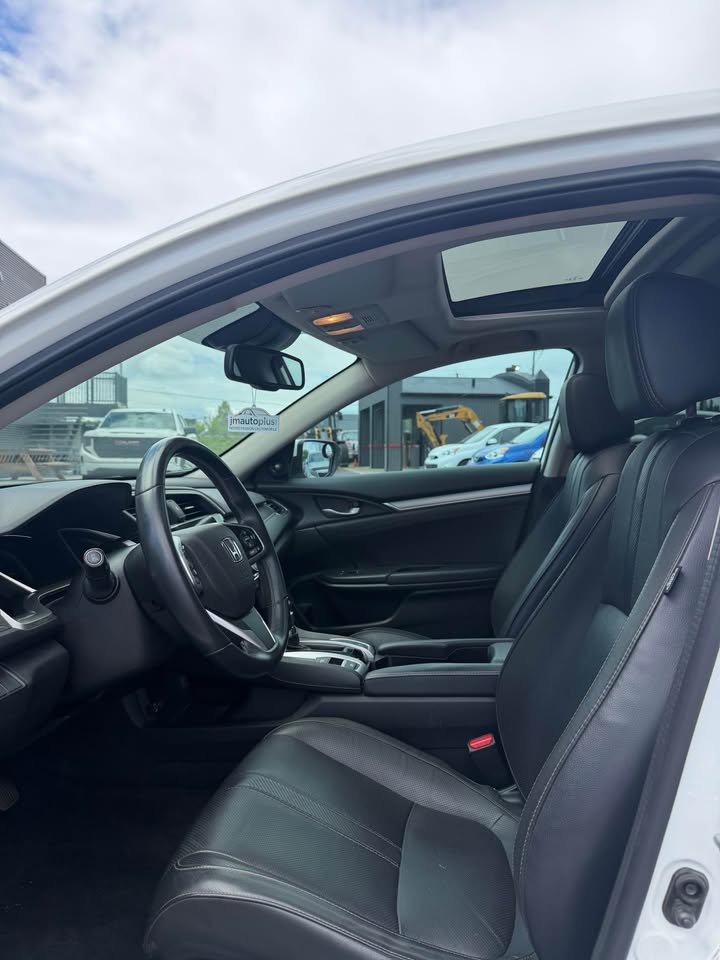 2017 Honda Civic Touring